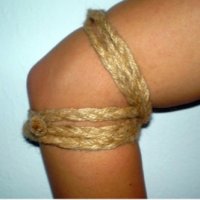 Продавам ръчно плетен колан и въженце от конопен конец за болки в кръста. , снимка 8 - Корсети, колани и коректори - 39873756