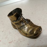 Стара бронзова обувка, снимка 1 - Антикварни и старинни предмети - 27905124