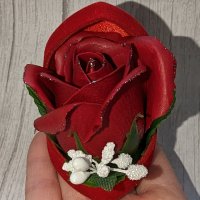 Промо бюджетен подарък с вечни рози 14 февруари 8 март свети Валентин роза букет цвете сапунени, снимка 9 - Ръчно изработени сувенири - 39316129