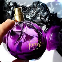 Avon Far away Rebel комплект парфюм + лосион, снимка 4 - Дамски парфюми - 43846958