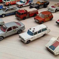 Модели на Matchbox England Macau China 1/64 ., снимка 4 - Колекции - 44077671