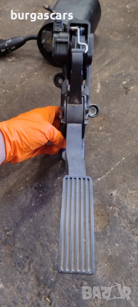 Потенциометър педал на газта A 169 300 03 04 /91736020 Mercedes B180 W254 - 80лв, снимка 1