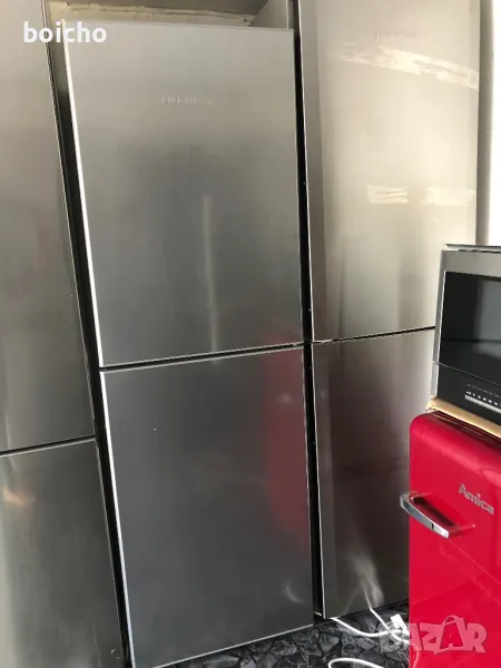 Хладилник с фризер Liebcherr No Frost, снимка 1