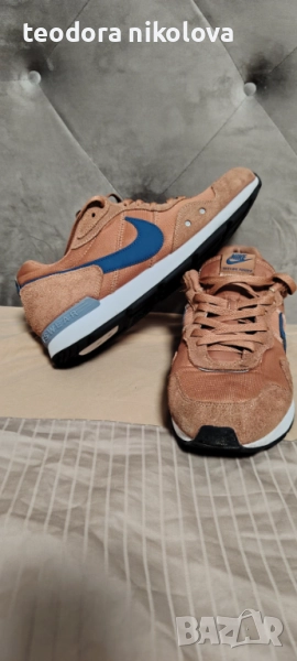 Оригинални маратонки Nike sportswear , снимка 1