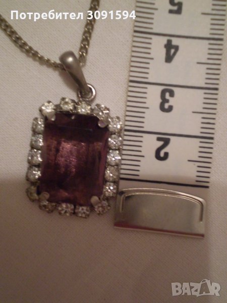 стар дамски медальон лилав и бял шлифован кристал  сребърно покритие, снимка 1