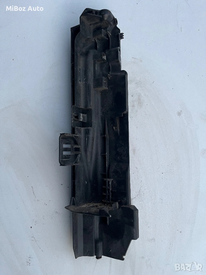 Стойка държач радиатор БМВ E92 E93 BMW, снимка 1