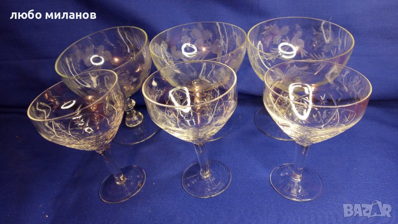 Два вида стъклени чаши по 3 бр за шампанско или мелби, вино, снимка 1