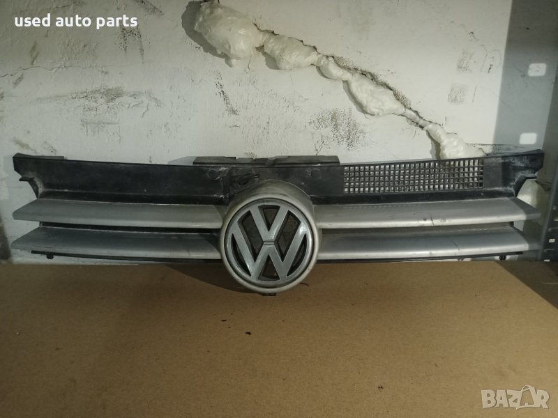 Решетка Volkswagen Golf 4 1j0853651d, снимка 1