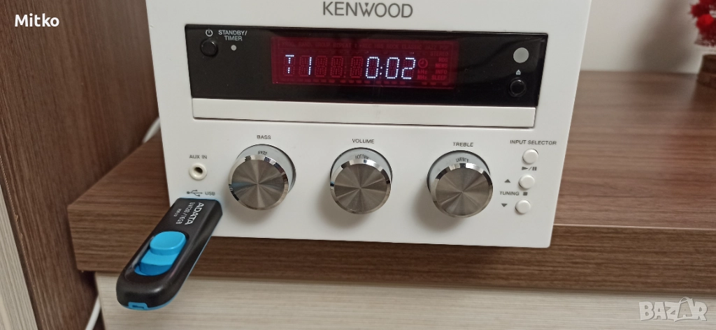 Kenwood микро Hi-Fi система с DVD плейър USB, снимка 1