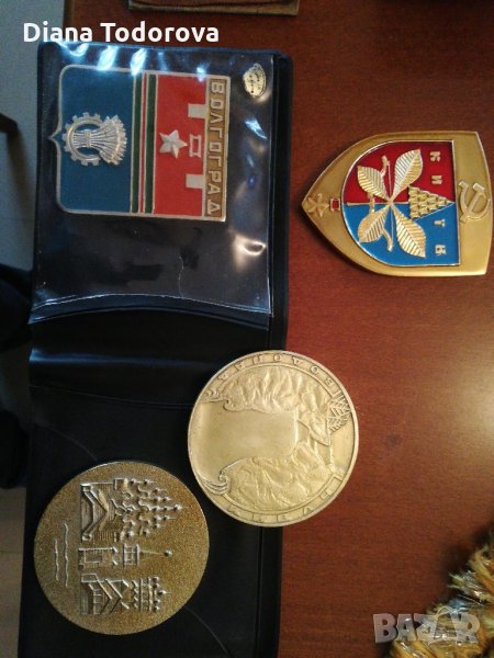 Продавам значки, снимка 1