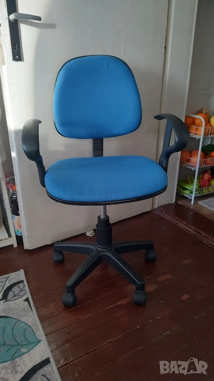 ПОДАРЯВА СЕ детски стол, снимка 1