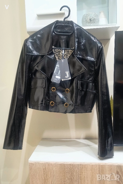 Дрехи Junona Юнона лачено късо яке кожен панталон клин кроп топ бюстие , снимка 1