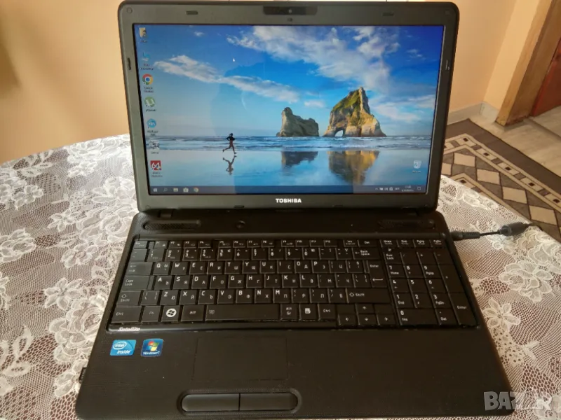 Лаптоп Toshiba Satellite C660, снимка 1