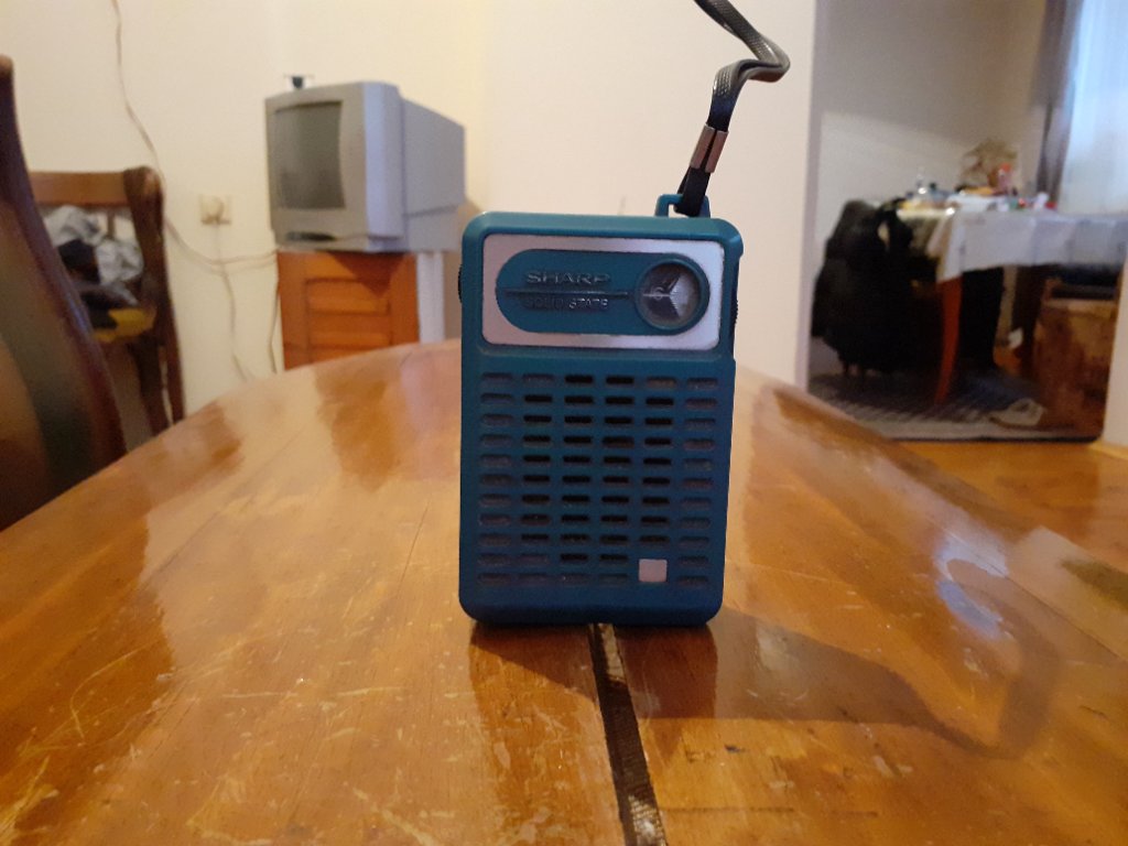 Старо радио,радиоприемник Sharp #2 в Антикварни и старинни предмети в гр.  Перник - ID33193729 — Bazar.bg