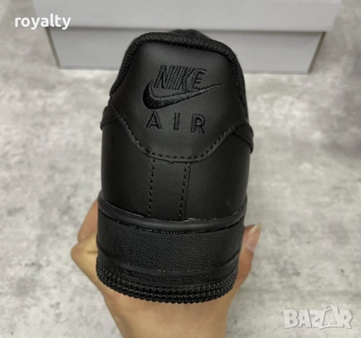 Дамски Маратонки Nike Air Force 1 черно, снимка 3 - Маратонки - 51631440