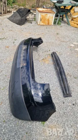 черна задна броня VW Голф 5 golf 5 zadna bronq cherna, снимка 2 - Части - 50170170
