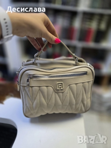 Дамска чанта – ежедневна, през рамо, снимка 15 - Чанти - 51607664