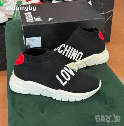 Дамски сникърси Love Moschino JA15584  259 лв.