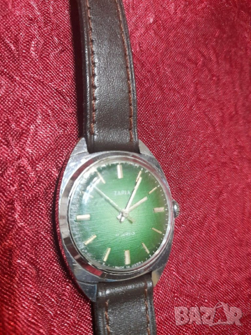 Стар механичен часовник, снимка 3 - Антикварни и старинни предмети - 36402219