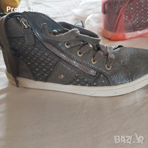 Обувки,маратонки,гуменки, снимка 13 - Маратонки - 49670272