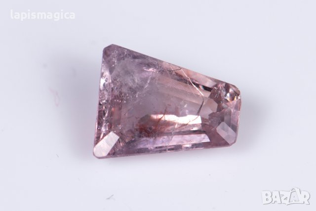 Розов сапфир 1.09ct трапецовидна шлифовка нагряван