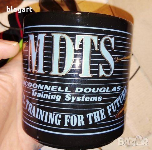 Чаша порцелан-бойни самолети, снимка 3 - Антикварни и старинни предмети - 38671165