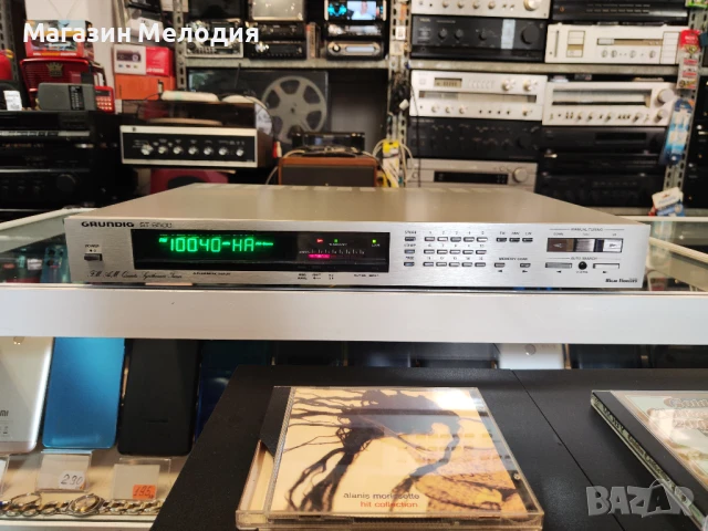 Тунер GRUNDIG ST 6500 В отлично техническо и визуално състояние.