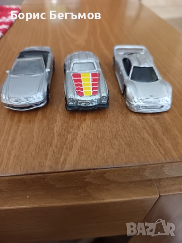 Лот метални колички Мерцедес/Mercedes-Benz