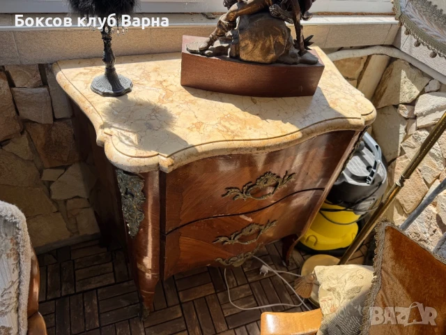 Античен комод с Месинг детайли