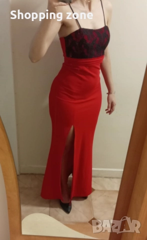 Червена официална рокля с дантела и цепка