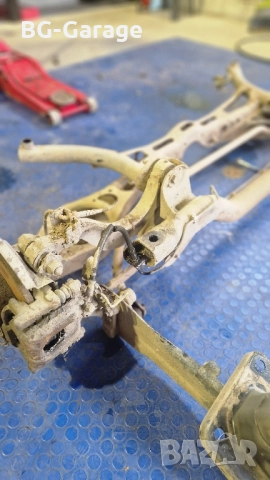 vw touran , bxe 1.9tdi на Части  , мост, снимка 4 - Части - 51838184