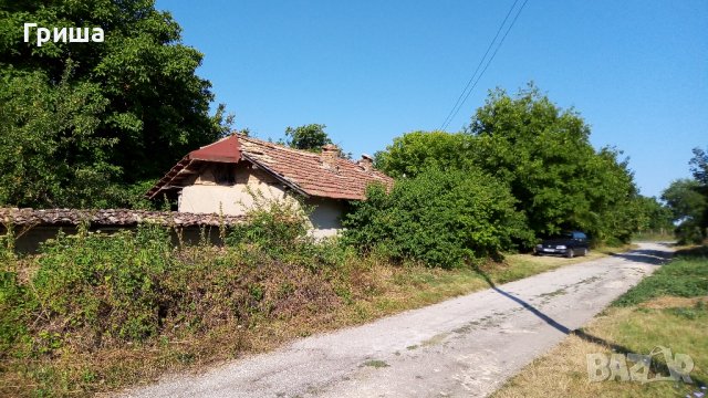 Продавам дворно място 1800м2 в с. Островче, снимка 14 - Парцели - 37517139