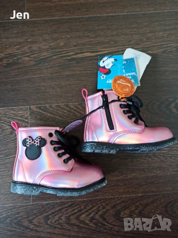 Нови ботушки на Мини Маус, 23 ном., снимка 3 - Детски боти и ботуши - 51775530