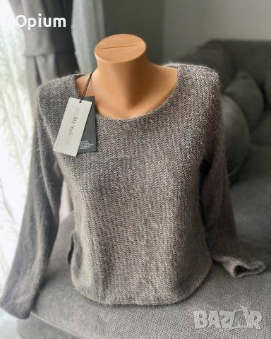 Пуловер в сив цвят