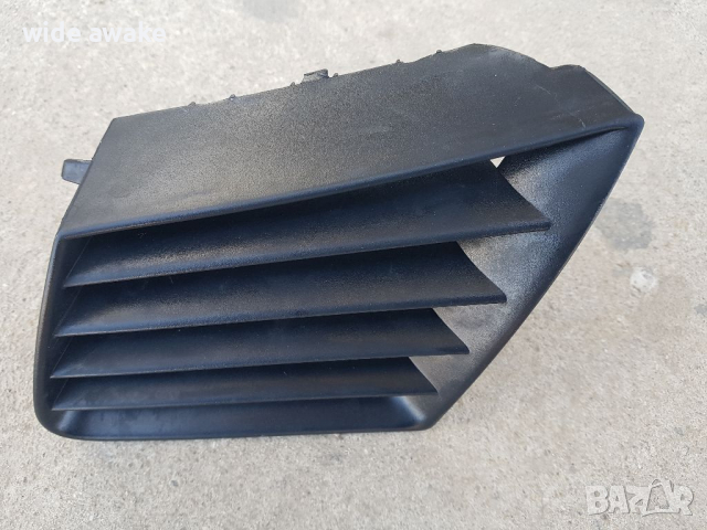 Радиаторна решетка Seat Ibiza / Cordoba, снимка 2 - Части - 36486542