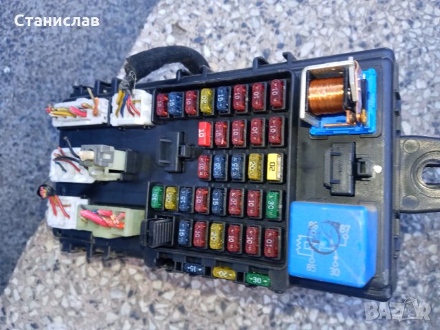 Кутия със Бушони от Хюндаи Траджеб 2002г- Сrdi