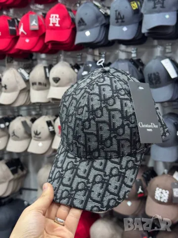 шапка с козирка christian dior  valentino garavani emporio armani celine fendi gucci, снимка 10 - Шапки - 50422542