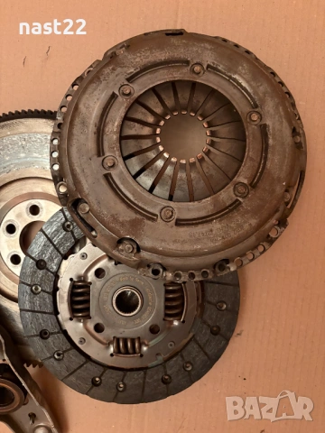 Комлект съединител за Фолксваген Голф 5 1.6 .102 к.с/VW GOLF 5, снимка 2 - Части - 53434582