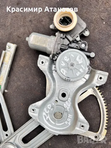 85702-02020. Стъклоповдигач преден ляв за Тойота аурис. AV262100-4360, снимка 2 - Части - 49637608