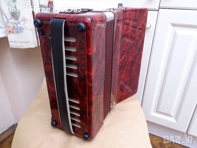 Акордеон Велтмайстер Гигантили 80 баса, снимка 12 - Акордеони - 48137211