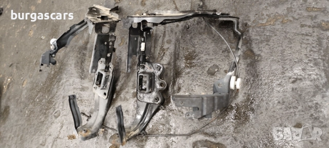 Държач за фар щит Mercedes-Benz E 220 2.2CDI-170к.с. - 40лв, снимка 4 - Части - 52333456