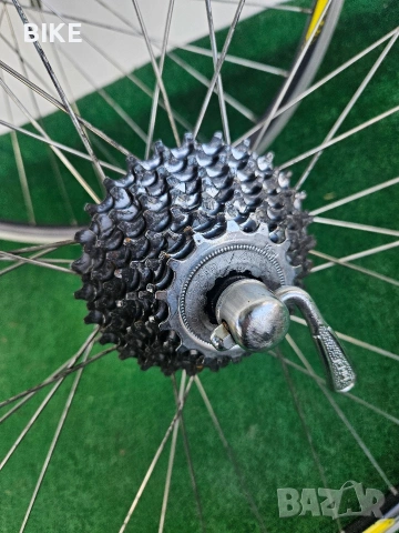 Джаянт шосе GIANI 28 , 9 скорост, снимка 5 - Части за велосипеди - 53404822