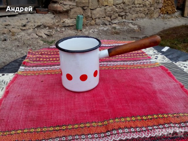 Старо емайлирано джезве