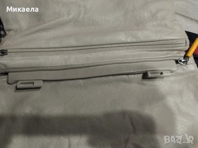 Естествена кожа чанта Mandarina Duck, снимка 5 - Чанти - 48490618