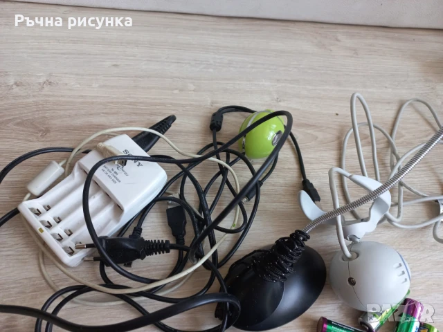 Комплект фотоапарат Канон +микрофони ,зарядно и камери -работещи, снимка 3 - Фотоапарати - 50457514