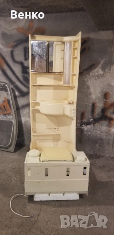 Продавам комплект кемперска баня с касетъчна тоалетна