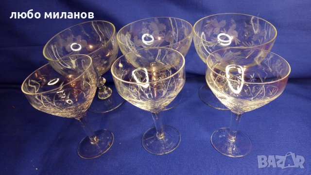 Два вида стъклени чаши по 3 бр за шампанско или мелби, вино
