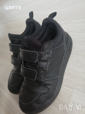 Детски маратонки адидас , снимка 2 - Детски маратонки - 39530656