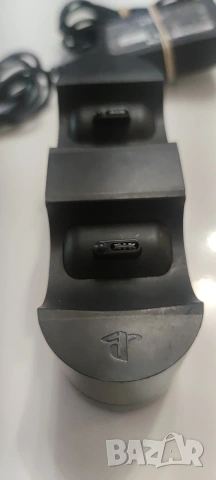 PS4-Зарядна станция-Оригинална, снимка 4 - Аксесоари - 53455987