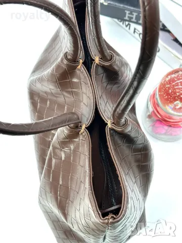 Bottega Veneta дамски чанти Различни цветове , снимка 2 - Чанти - 49483900